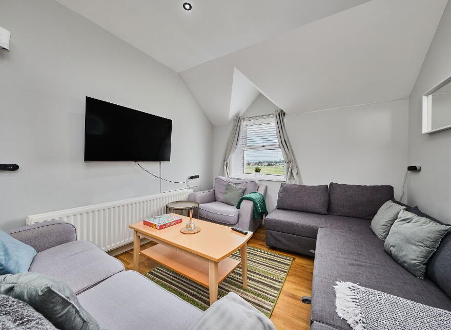 5 Dunluce Park (from Sept 2025), 48 Eglinton Street, Portrush, BT56 8DY