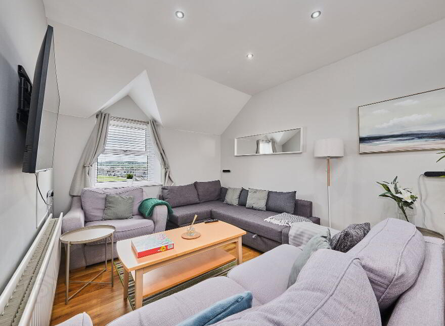 5 Dunluce Park (from Sept 2025), 48 Eglinton Street, Portrush, BT56 8DY