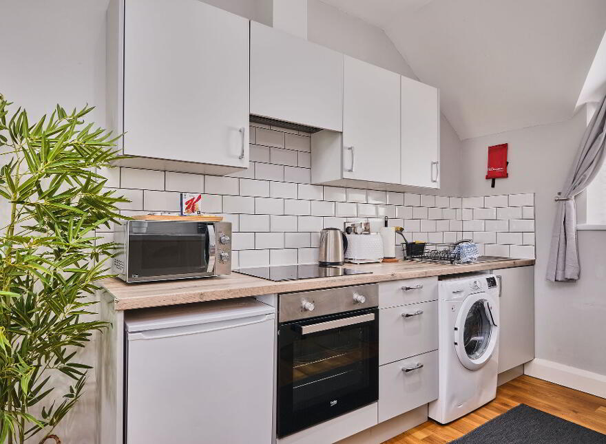 5 Dunluce Park (from Sept 2025), 48 Eglinton Street, Portrush, BT56 8DY