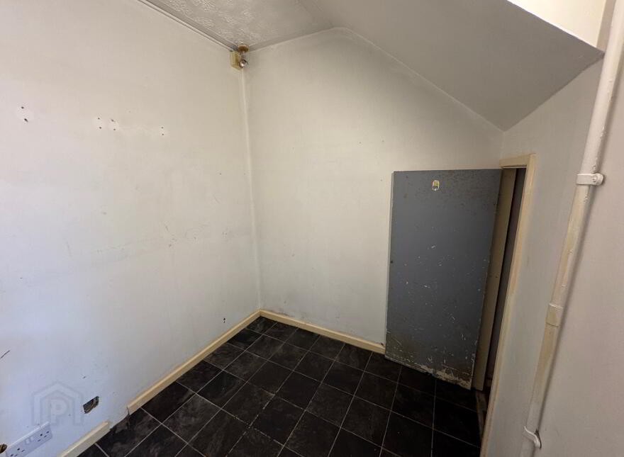 15A & 15B Burn Road, Cookstown, BT80 8DN
