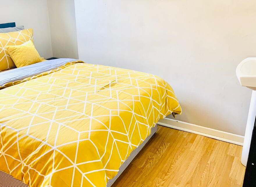 Westminster Street, Room 3, All Bills Included, Belfast, BT7 1LA