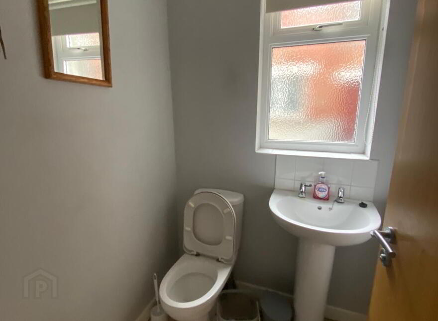 Westminster Street, Room 3, All Bills Included, Belfast, BT7 1LA