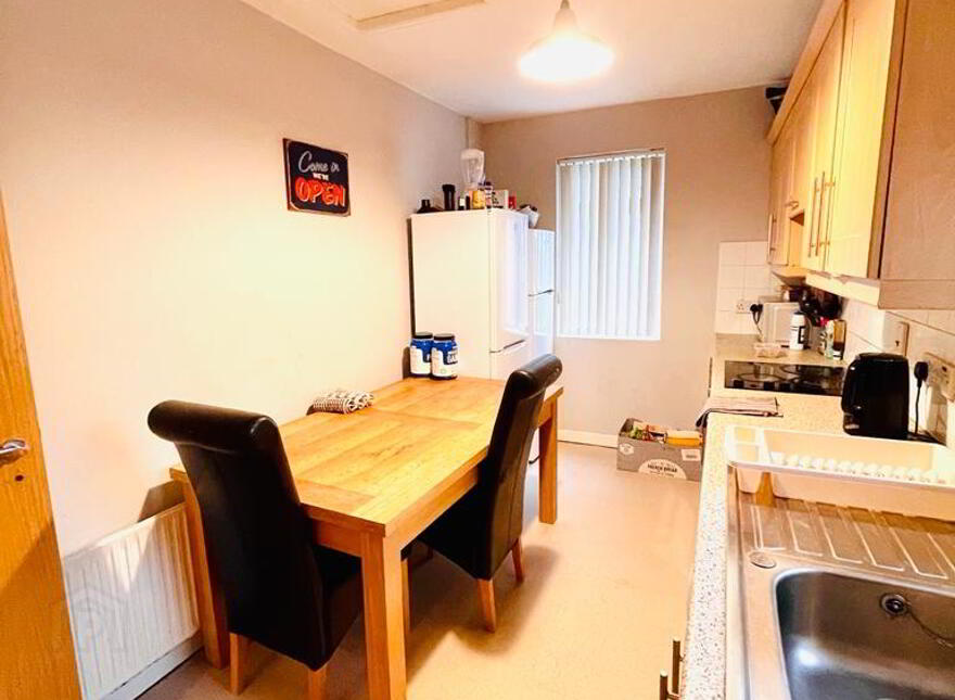 Westminster Street, Room 5, Belfast, BT7 1LA