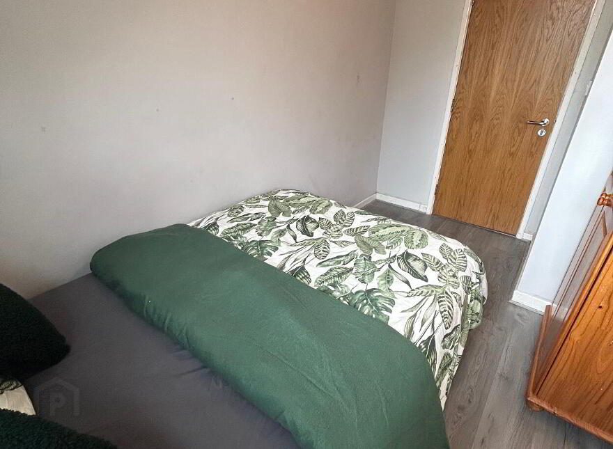 Westminster Street, Room 5, Belfast, BT7 1LA