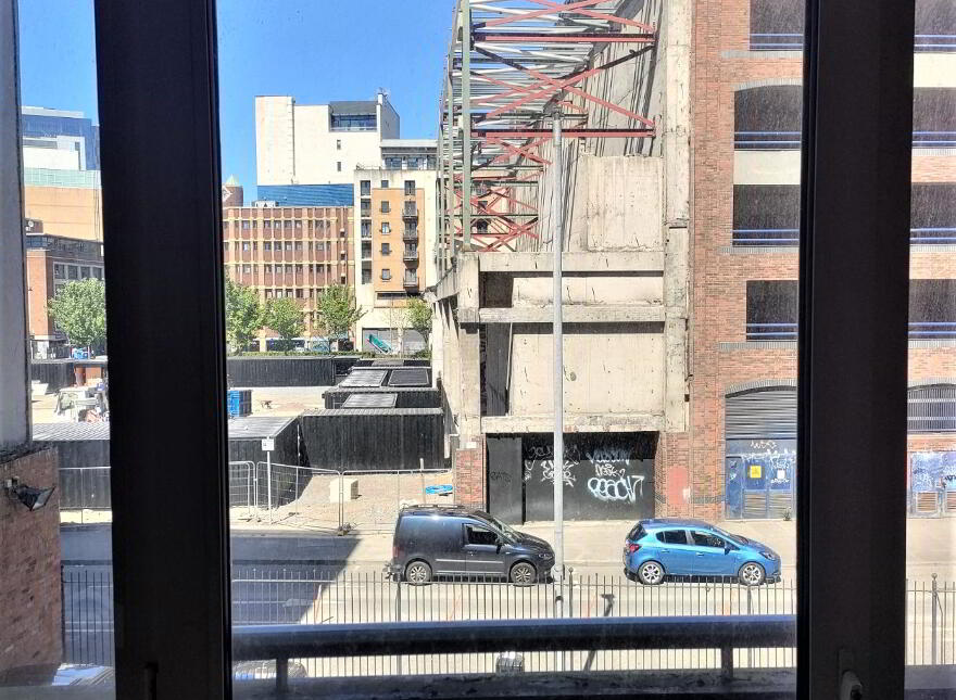 101 Somerset Studios, Marcus Ward Street, Dublin Road, Belfast, BT7 1RP