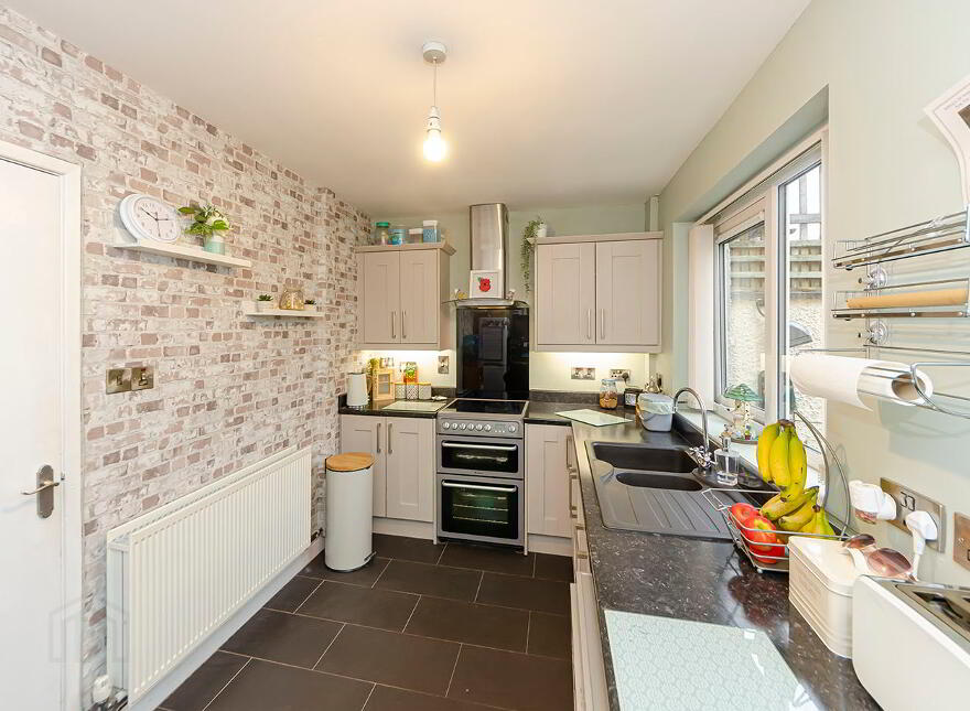 54 Twaddell Avenue, Belfast, BT13 3LE