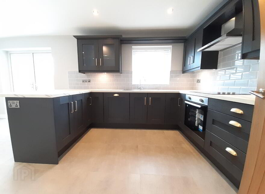 Ht4, Rowan Manor, Tullygally Road, Craigavon