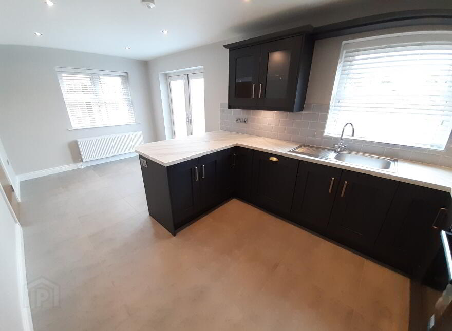 Ht4, Rowan Manor, Tullygally Road, Craigavon
