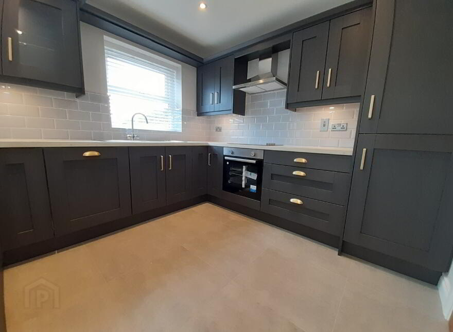 Ht4, Rowan Manor, Tullygally Road, Craigavon