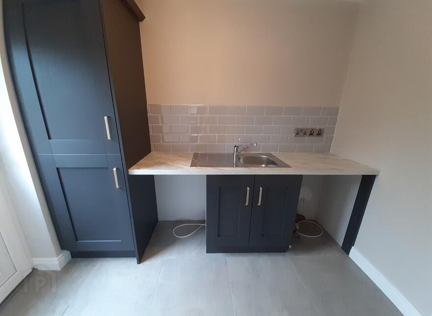 Ht4, Rowan Manor, Tullygally Road, Craigavon