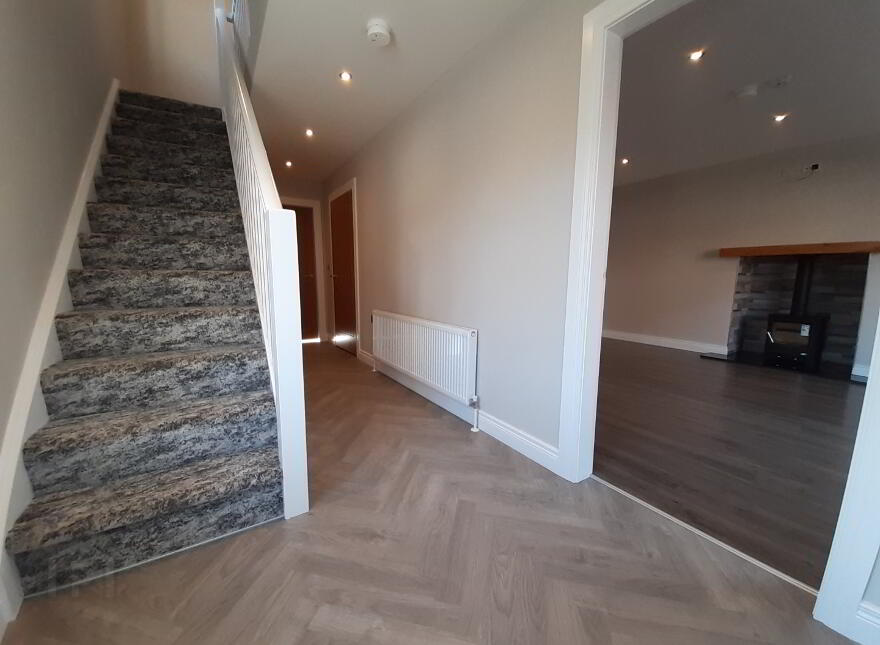Ht4, Rowan Manor, Tullygally Road, Craigavon