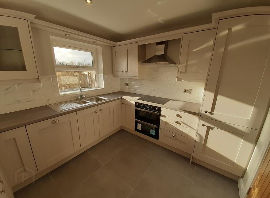 Ht4, Rowan Manor, Tullygally Road, Craigavon