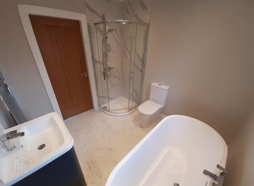 Ht4, Rowan Manor, Tullygally Road, Craigavon
