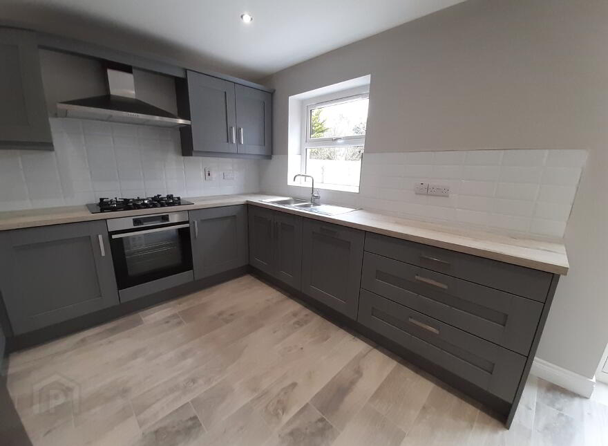 Ht5, Rowan Manor, Tullygally Road, Craigavon