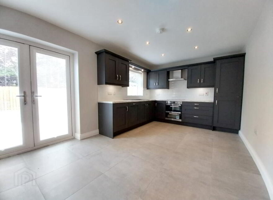Ht5, Rowan Manor, Tullygally Road, Craigavon