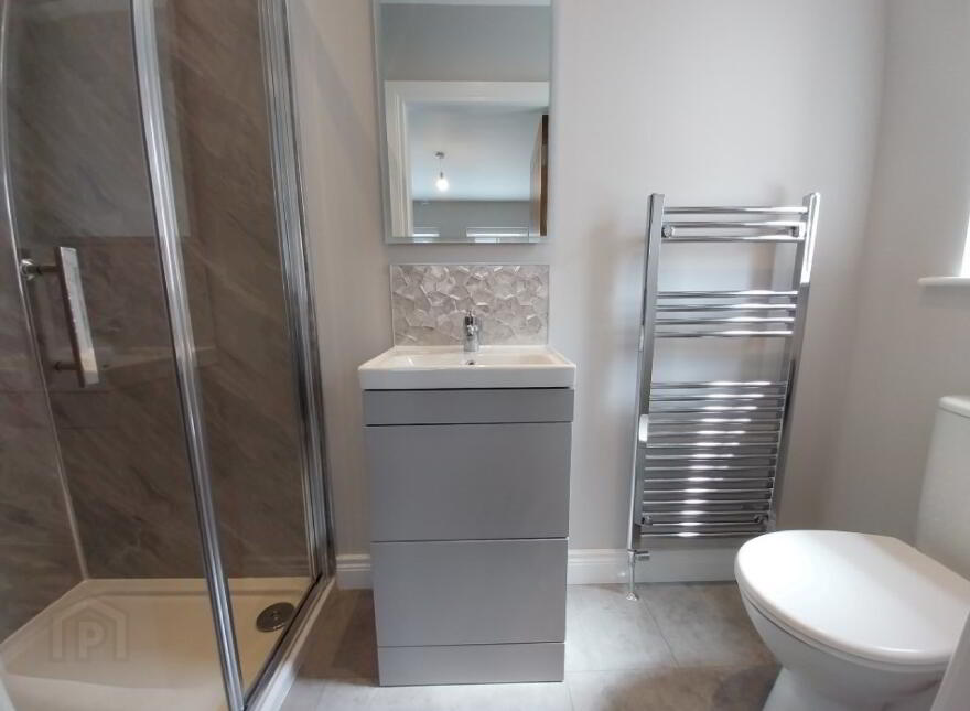 Ht5, Rowan Manor, Tullygally Road, Craigavon