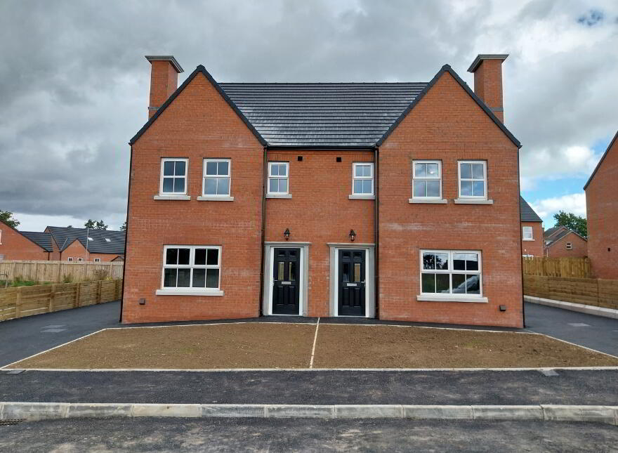 Ht5, Rowan Manor, Tullygally Road, Craigavon