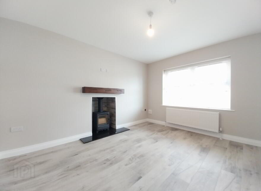 Ht5, Rowan Manor, Tullygally Road, Craigavon