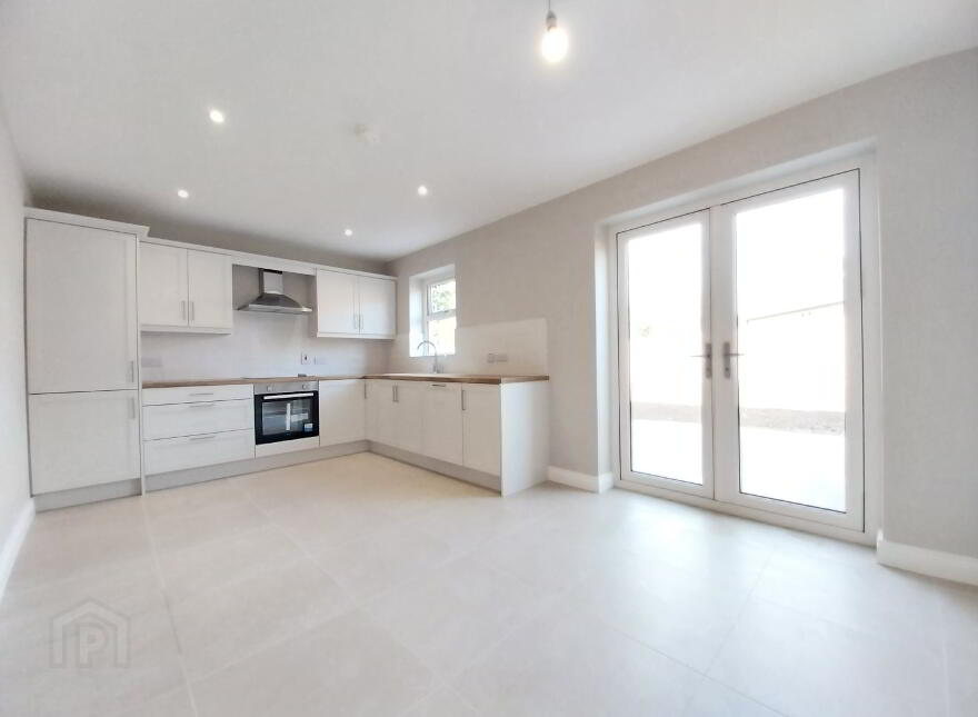 Ht5, Rowan Manor, Tullygally Road, Craigavon