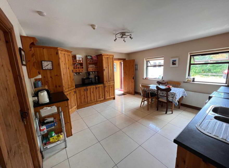 Mary Murrins Bar, Bruckless, Dunkineely, F94DD27