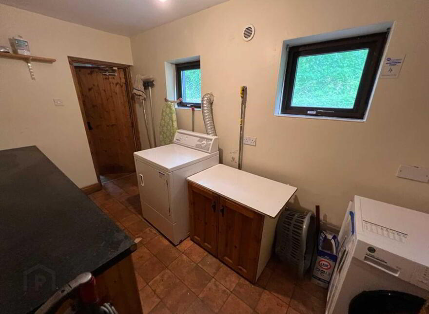 Mary Murrins Bar, Bruckless, Dunkineely, F94DD27
