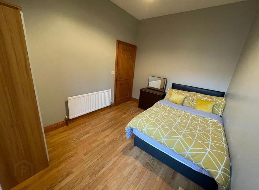 Duncairn Gardens, Room 2, Belfast, BT15 2GF