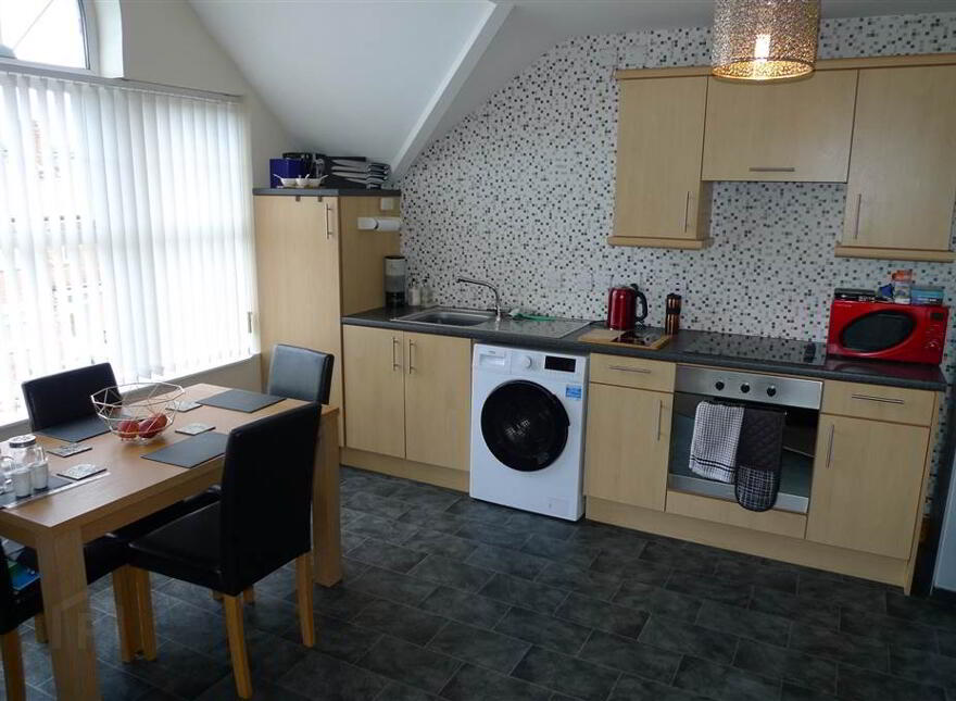 Apt 14, 150 Larkfield Road, Belfast, BT4 1QF