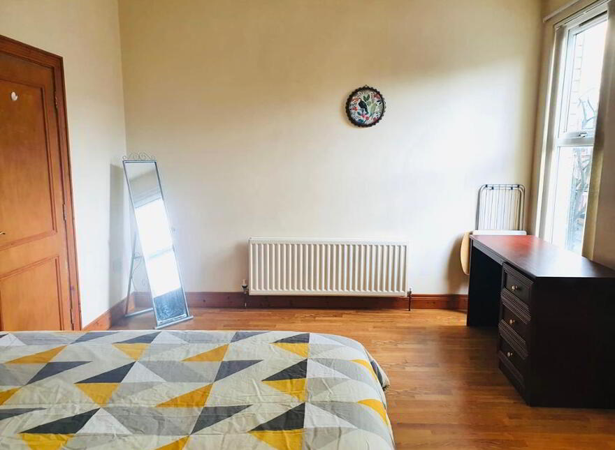 Duncairn Gardens, Room 3, All Bills Included, Belfast, BT15 2GF
