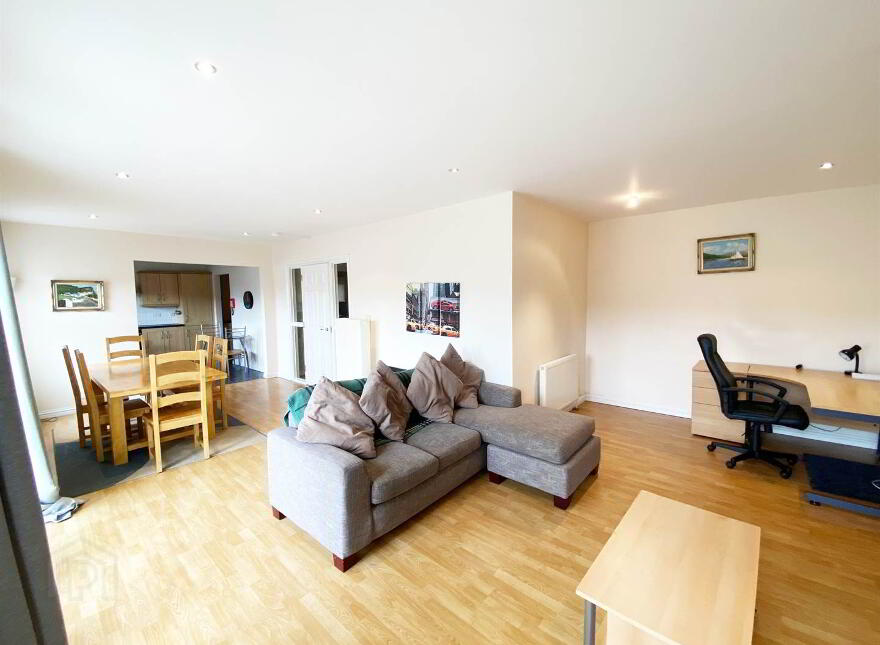 36 Ashley Courtyard, 1a Fane Street, Belfast, BT9 7BW