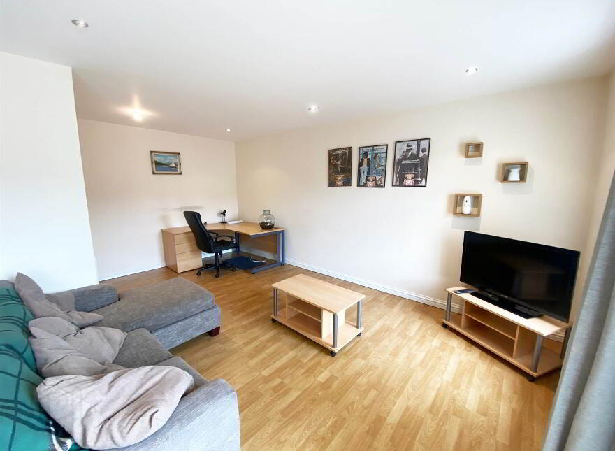36 Ashley Courtyard, 1a Fane Street, Belfast, BT9 7BW