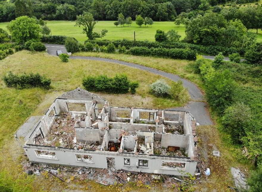 Lyranearla, Mountain Road, Clonmel