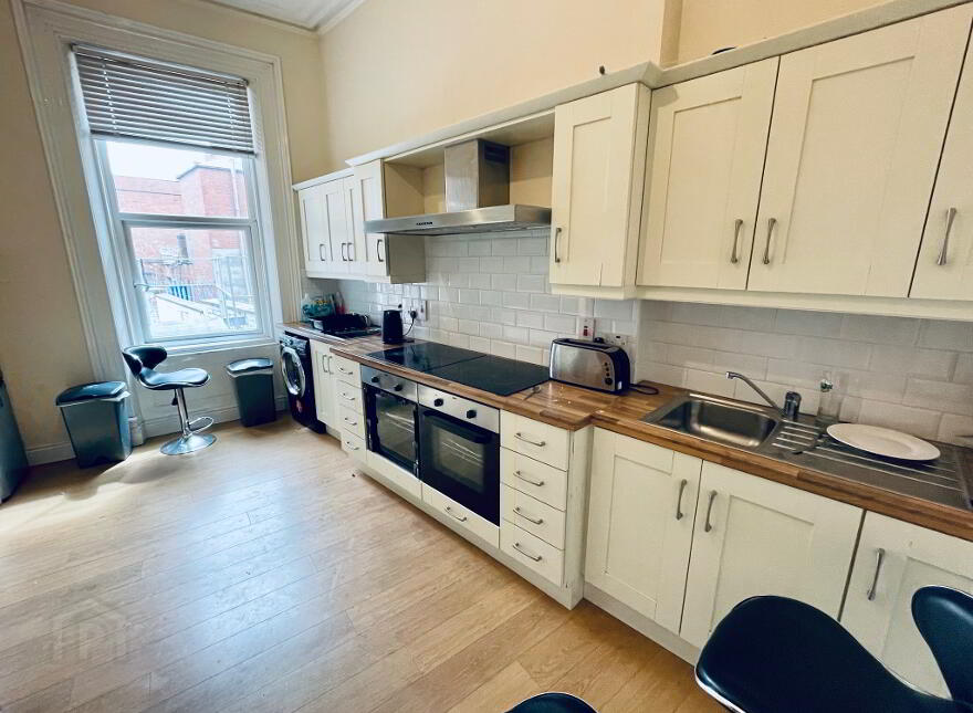 Lisburn Road, Room 3, Most Bills Included, Belfast, BT9 6BT