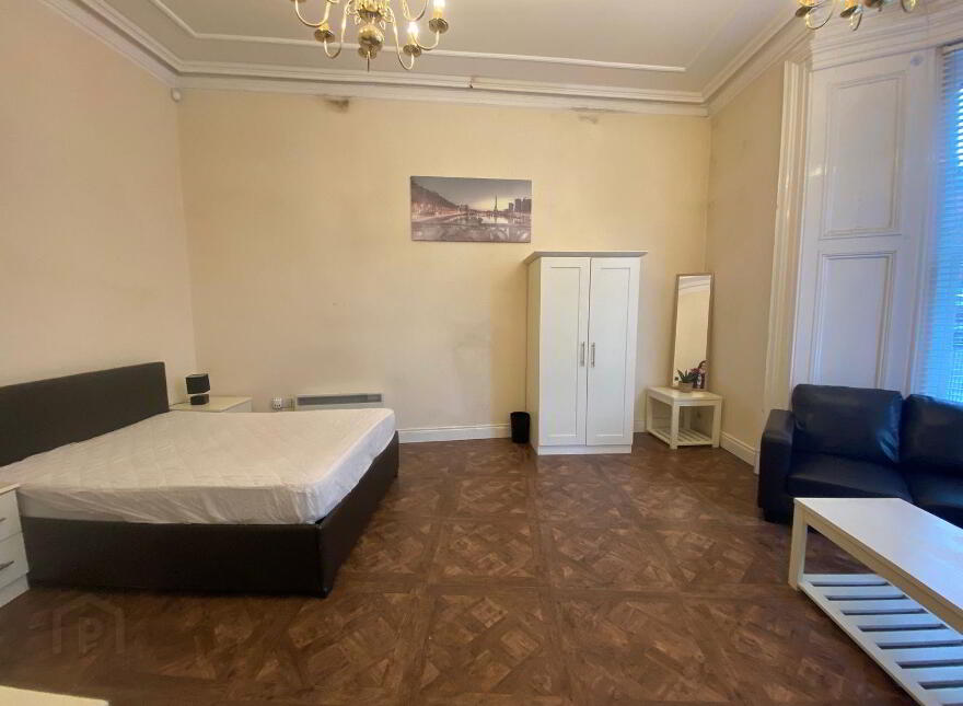 Lisburn Road, Room 3, Most Bills Included, Belfast, BT9 6BT