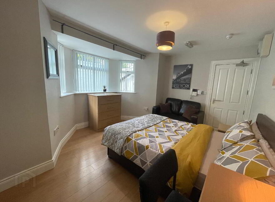 Lisburn Road, Room 3, R2, R7 & R9 Most Bills Included, Belfast, BT9 6BT