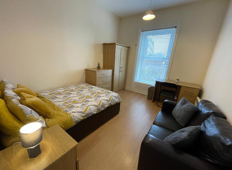 Lisburn Road, Room 3, R2, R7 & R9 Most Bills Included, Belfast, BT9 6BT