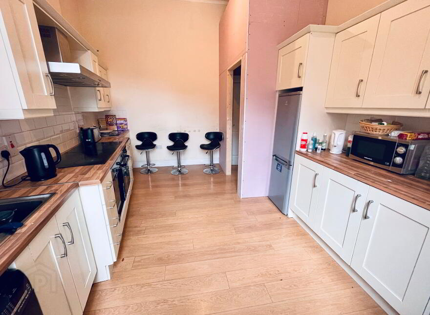Lisburn Road, Room 5, Most Bills Included, Belfast, BT9 6BT