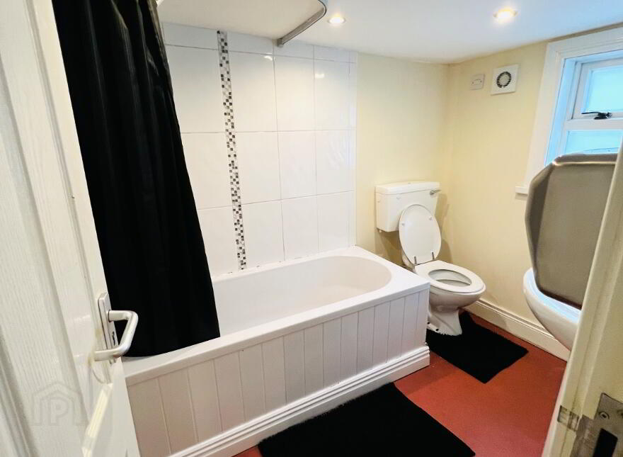 Lisburn Road, Room 5, Most Bills Included, Belfast, BT9 6BT