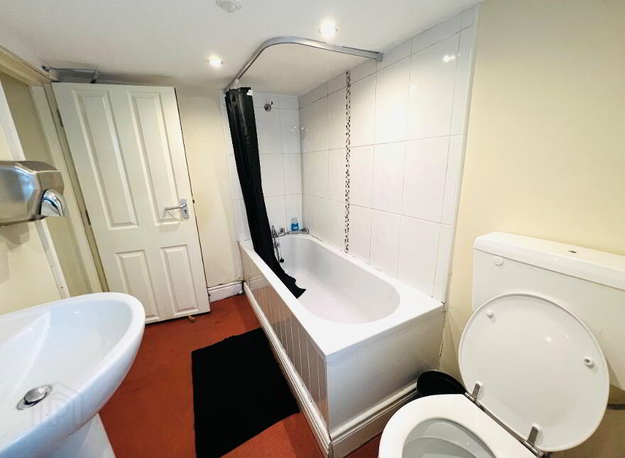 Lisburn Road, Room 5, Most Bills Included, Belfast, BT9 6BT