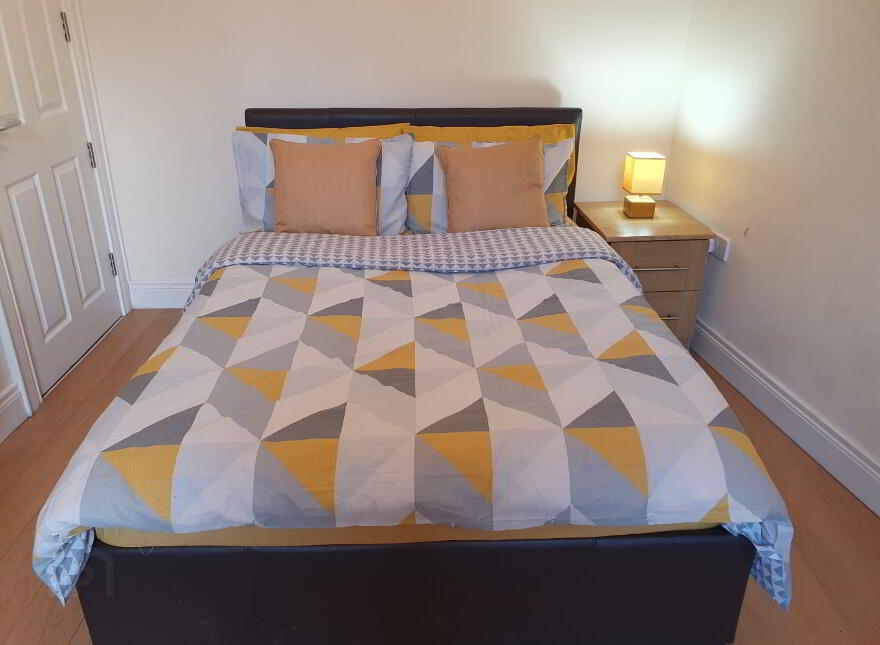 Lisburn Road, Room 5, Most Bills Included, Belfast, BT9 6BT