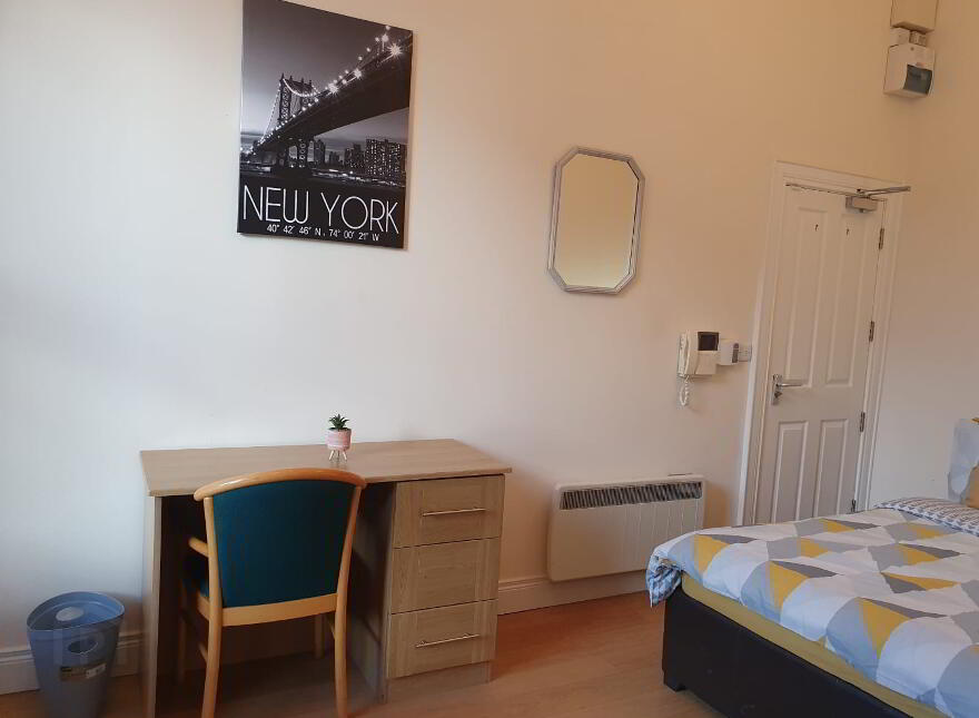 Lisburn Road, Room 5, Most Bills Included, Belfast, BT9 6BT