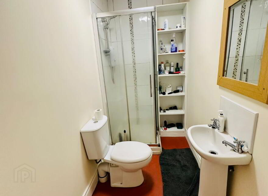 Lisburn Road, Loft Apt, Most Bills Included, Belfast, BT9 6BT