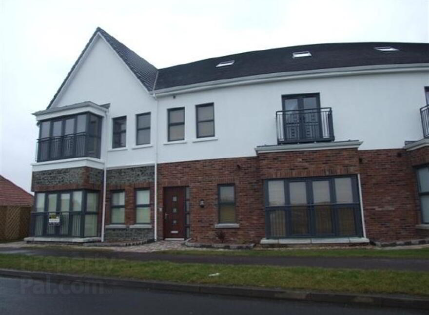 3 Montague Court (student Let), Portstewart, BT55 7SY photo