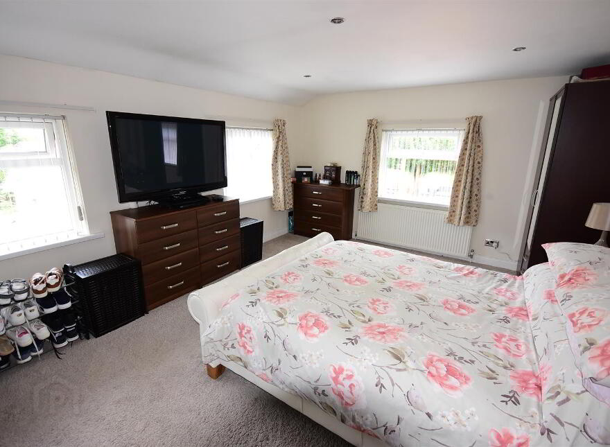 17 Drumsough Road, Randalstown, BT41 2NW