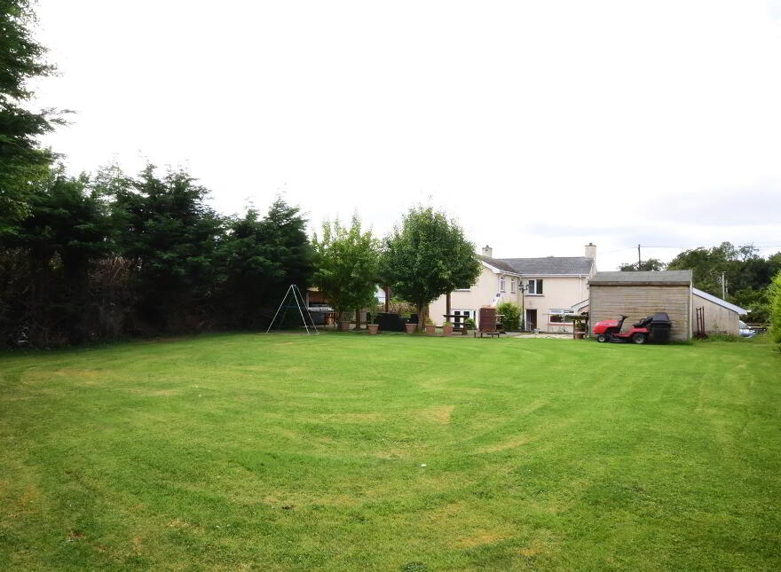 17 Drumsough Road, Randalstown, BT41 2NW