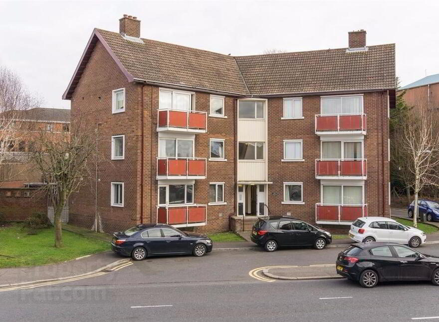 Apt 8, 204 Lisburn Road, Belfast, BT9 6GD photo