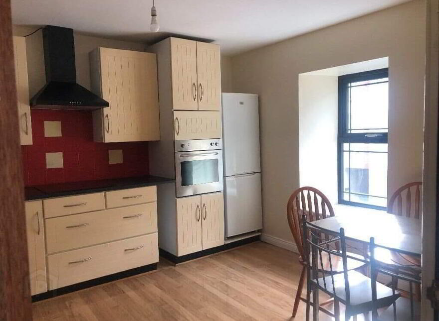 Milltown Manor Pub/Restaurant & Apartments, Enniskillen, BT94 3GJ