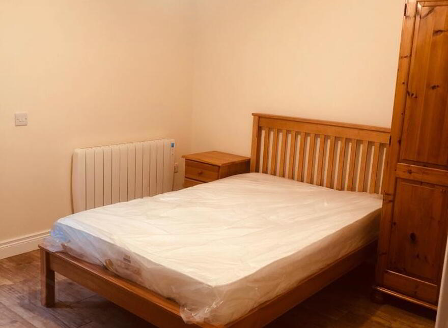 Milltown Manor Pub/Restaurant & Apartments, Enniskillen, BT94 3GJ