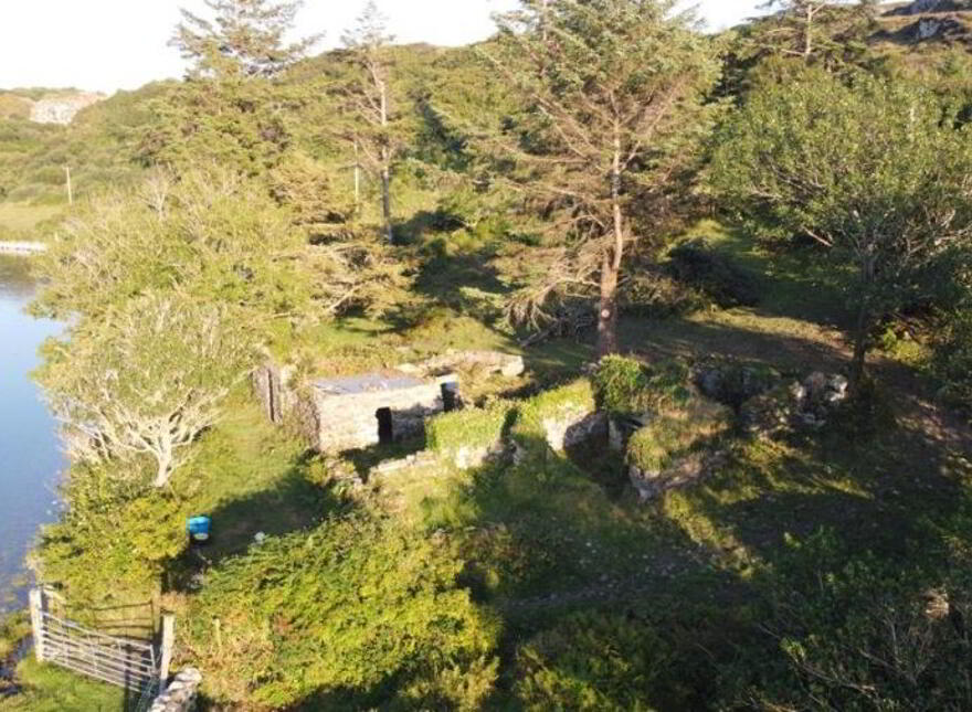 Circa 10.7 Acres Of Land, With Old Ruins, Located, Derreen, AT