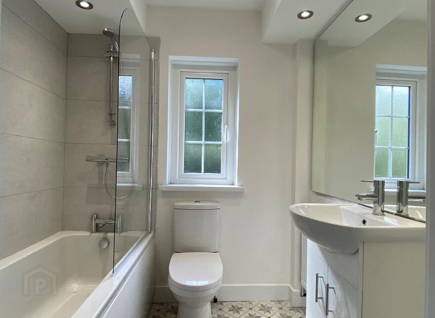 52a Strathearn Court, Holywood, BT18 9NR