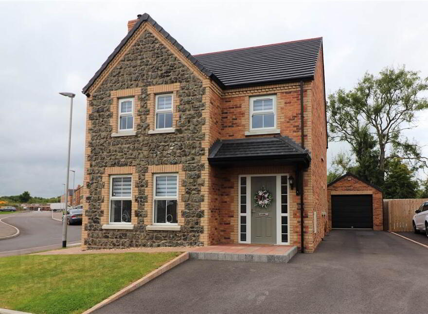 10 Wellington Park Road photo